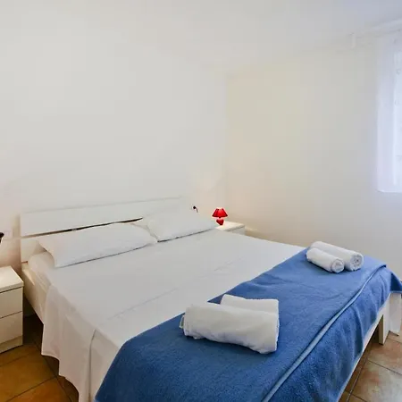 Apartment Dolac - Cin02100b-cyd Nerezine